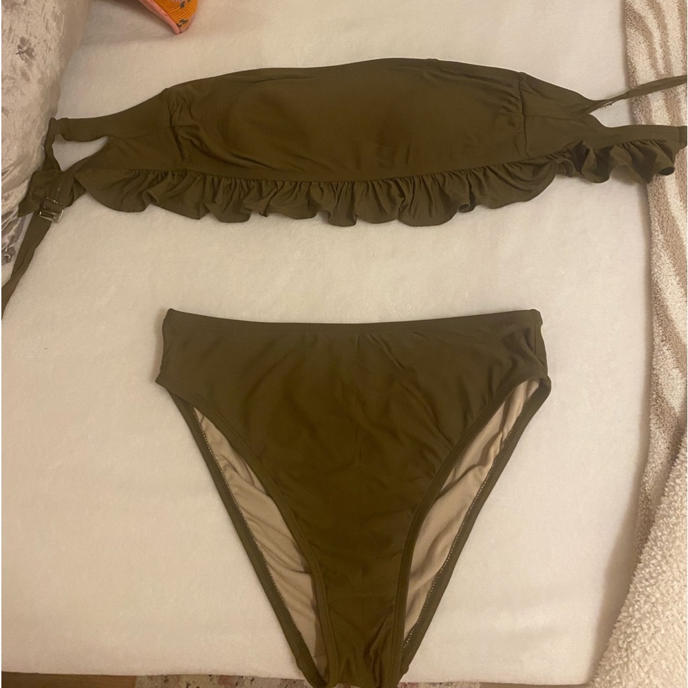 Free press bikini!!